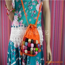 厂家批发大量提供民族布艺品七彩球球斜跨包女式精品包包包