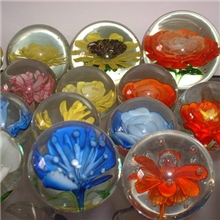 生产及供应扎板类玻璃球（玻璃镇纸）及扎板类高档工艺品