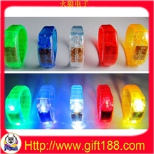 创意广告促销礼品是什么?深圳火狼发光手镯|发光手镯供应商