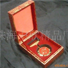 供应铜腐蚀冲压与合金压铸奖章奖牌(图)等金属工艺品