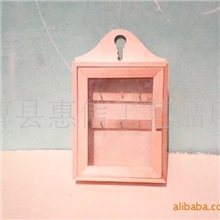 木制工艺品.钥匙盒.针线盒.酒盒等。