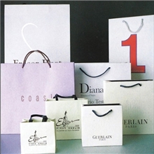 本公司专业印刷彩盒彩卡，期刊，不干胶，画册，杂志说明书等