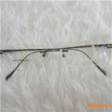 工艺钛镜架、耐腐蚀钛镜架、抗疲劳保健康钛镜架，特价批发零售