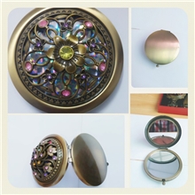 厂家生产独家新款镶钻仿古镂空金属化妆镜