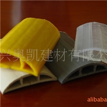 供应聚碳酸酯型材