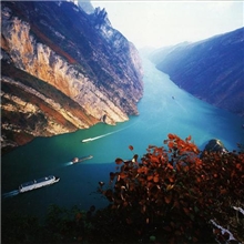 黄鹤楼／荆州古城／三峡／昭君村/神农架／武当山纯玩七日游线路