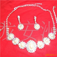 【零售批发】流行新娘水钻四件套装