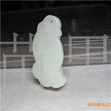 再兴玉斋批发供和田玉貔貅挂件和田玉如意貔貅