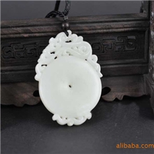 供应批发和田青白玉镂空平安吊坠一生平安无事苏扬工艺