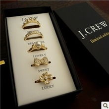 欧美外贸饰品批发j.c*ew原单闪钻皇冠尾戒指环礼盒混批可代发货