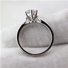 精品钻戒第三代SONA钻IJ色闪耀夺目系列&六爪托钻加桥