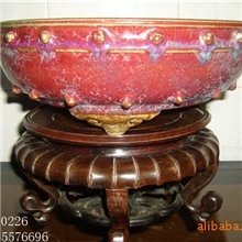 北宋钧窑玫瑰釉鼓丁三足