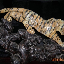 供应寿山石虎雕(寿山虎皮石)