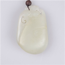 扬州品尚玉器行~皓雅~新疆和田籽玉府上有龙(有原皮）扬州玉器