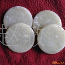 大量批发保健床垫上的玉石片，玉石材料各种规格欢迎订