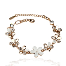 新款韩版手链手镯雏菊花猫眼石手链魅力天使高档手饰批发