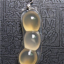 极品荧光玉髓海洋玉髓冰种玛瑙佛豆连中三元挂饰