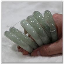 缅甸翡翠浅绿手镯送权威证书纯天然玉A货冰透水头足名媛风范