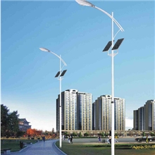 太阳能路灯灯杆价格，可用于城镇公园、道路、草坪的照明