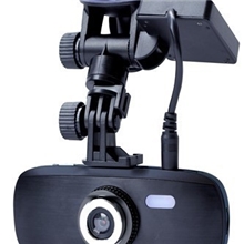 特价直销夜视王D8行车记录仪1080P四倍变焦带GPS轨迹行驶记录仪