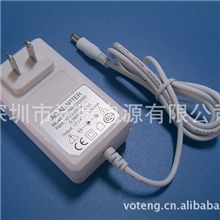 白色12V2A电源适配器,24W插墙式,CE安规