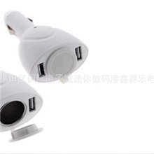 双USB点烟器，点烟器。车载一转三点烟器车充点烟器