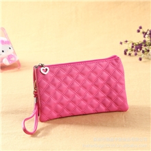 定制供应2013新款棱格化妆包(做工精细品质卓越)