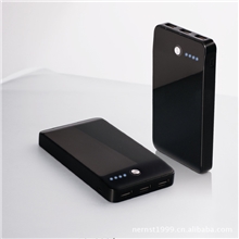 厂家直销10000毫安大容量移动电源3USB手机充电宝行动电源