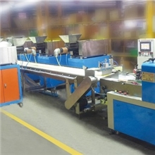 厂家供应新型6色12色橡皮泥彩泥全自动包装线包装机