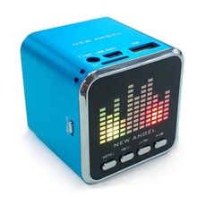 插卡音箱LED七彩闪光灯音响礼品音箱小家电影音47