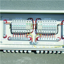 太阳能光伏汇流箱