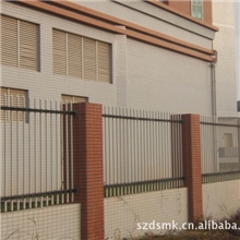 厂家订做各种公路，铁路防护网，围栏，保质保量