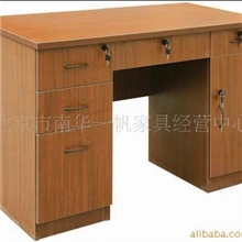 北京写字台电脑桌办公桌北京办公桌生产厂