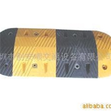 中国制造减速带,橡胶减速垫,波浪型减速带