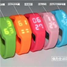 U盘厂家批发新款LED发光U盘显示时间日期容量手腕表带U盘