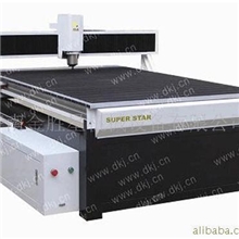 热销供应广告雕刻机可加工不锈钢，钛金字、发光字等