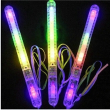 厂家直销七彩电子荧光棒助威用品演唱会LED闪光棒地摊发光玩具
