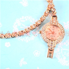 复古手表，手链式女表，厂家现货批发，高档镶钻手表