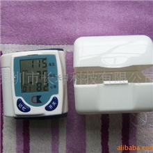 腕式电子血压计手腕血压计腕式家用电子血压计长坤科技