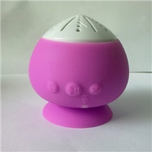 新款蘑菇头蓝牙插卡音箱上市，外观优美，颜色随机，欢迎前来订购