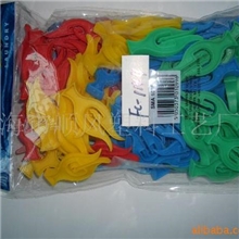 特价供应一次成形衣夹各种型号塑料衣夹色彩丰富耐用塑料衣夹