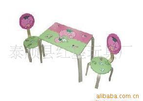 批发儿童曲木家具儿童桌椅草莓女孩桌宝宝写字桌幼儿游戏桌