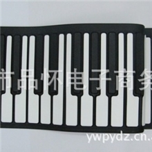 61键带增强手感卷式电子琴，手卷式折叠硅胶电子琴，LCD液晶显示