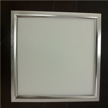 嘉兴集成吊顶热销平板型材LED超薄，节能。带镇流器