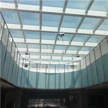 穹顶清洁与维护设备的设计、生产、安装与售后服务