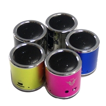 摩瑞奇Q9迷你插卡小音箱播放器FM收音机带屏工厂直销批发