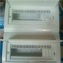 供应厂家直销品牌20-26位明装配电箱