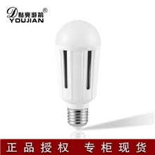 【厂家直销】LED球泡灯8W超亮LED灯泡LED节能灯质保二年