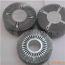 供应实心太阳花散热器