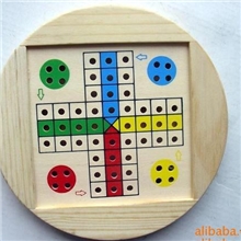 【特别推荐】供应做工精细木制儿童玩具飞行棋（图）